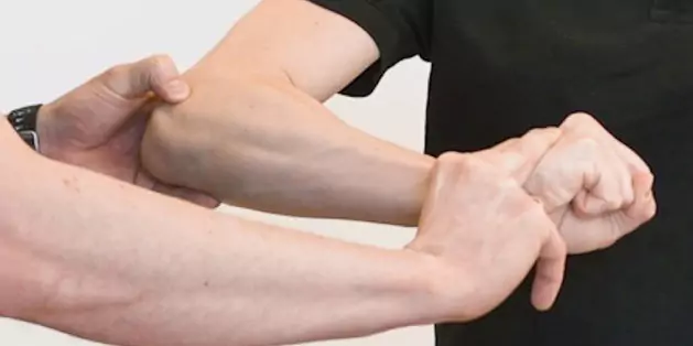 tratamiento tendiditis de codo maniobra de coizen